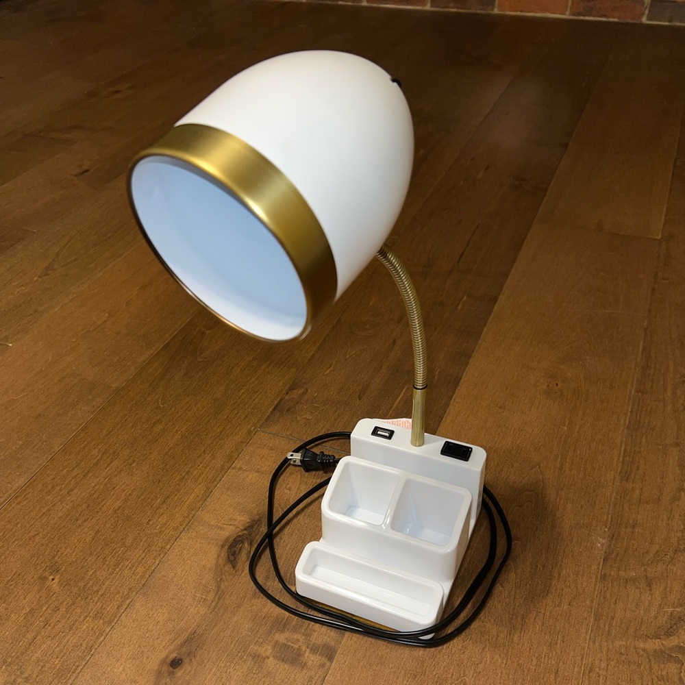Chic White and Gold Desk Lamp with Organizer